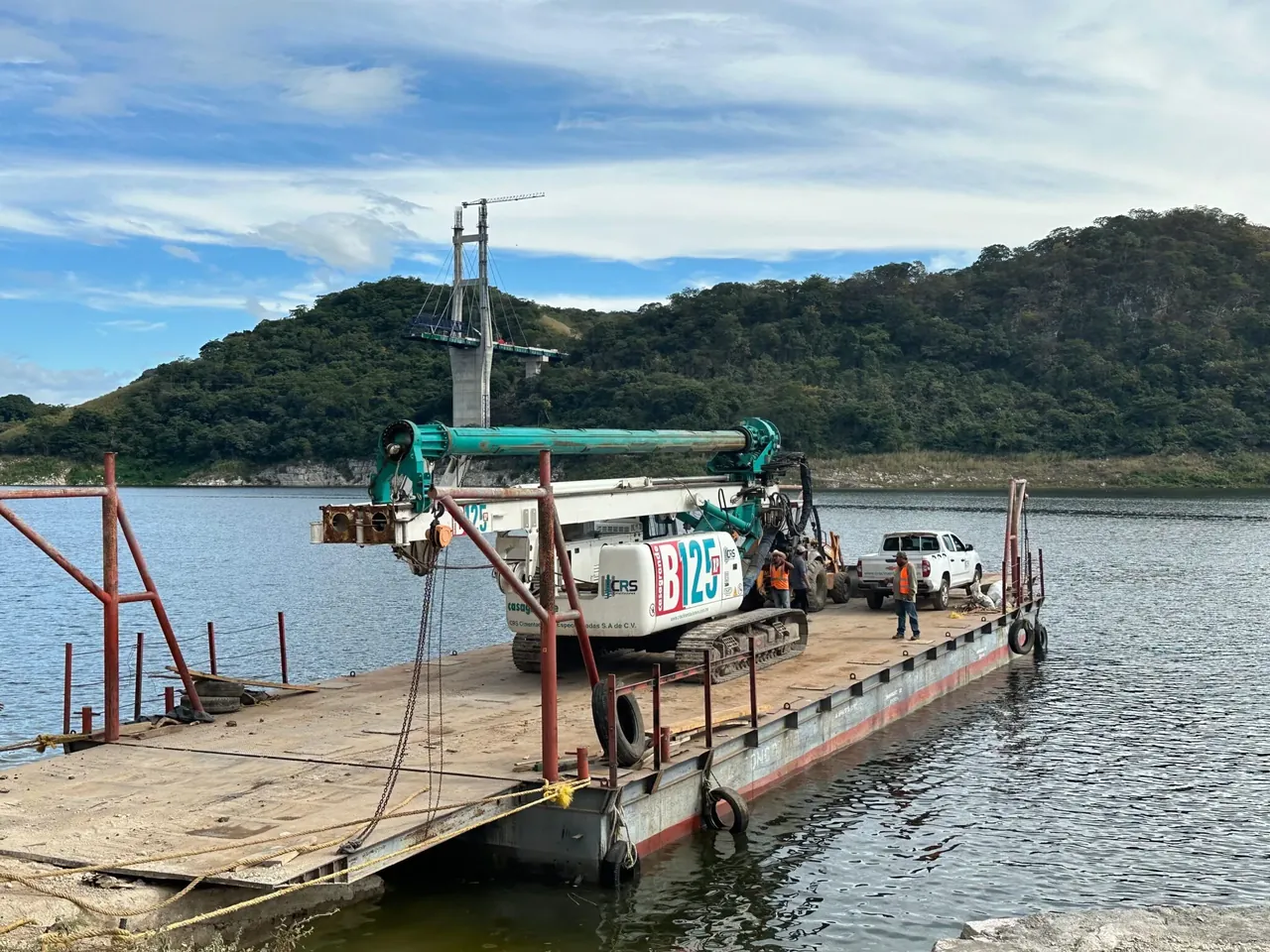 Piloteadora CRL en Puente Rizo de Oro, Chiapas